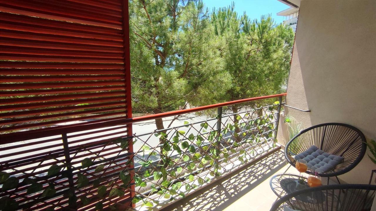 Apartment Paolo By The Beach Znjan スプリト エクステリア 写真