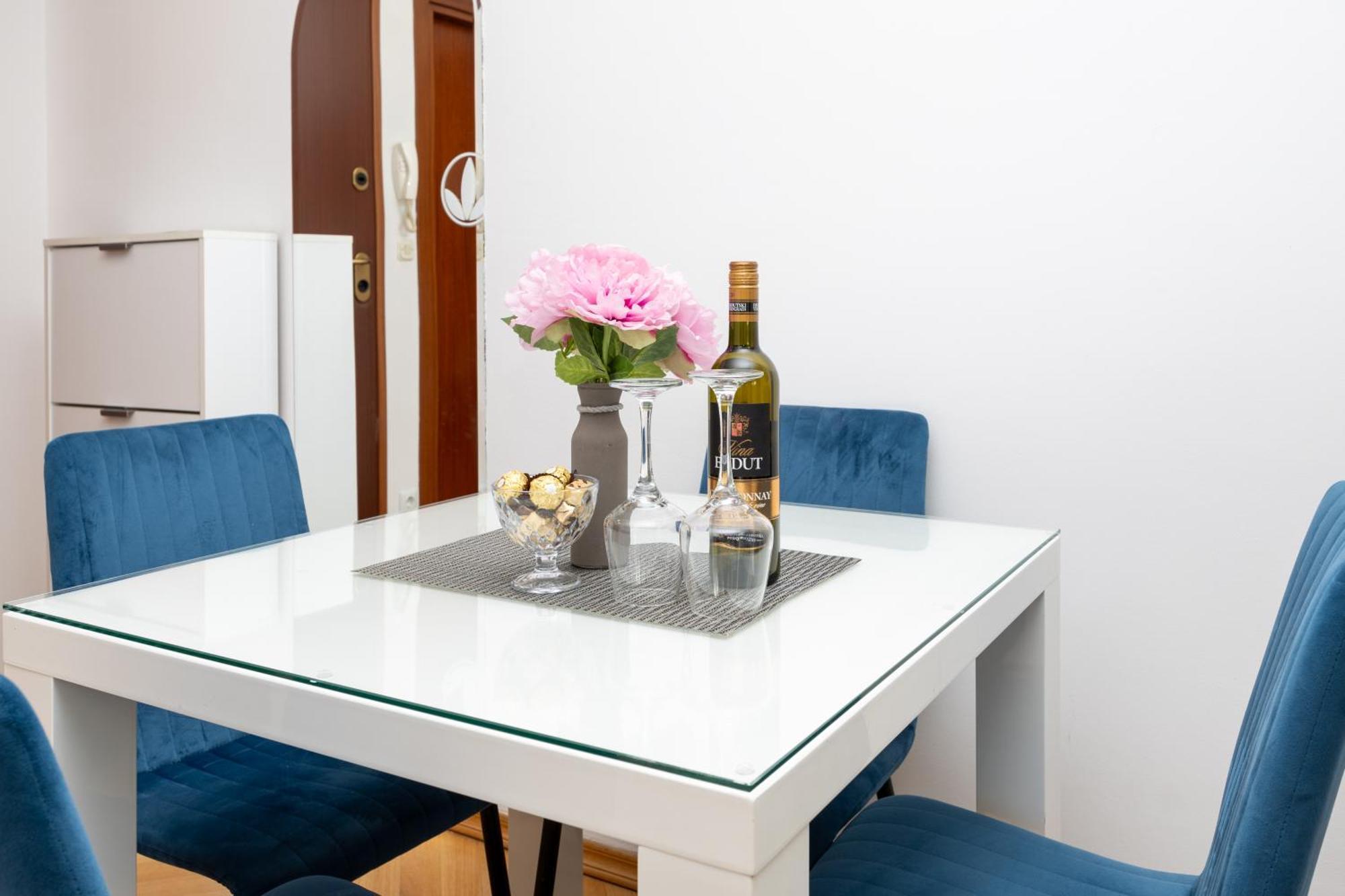 Apartment Paolo By The Beach Znjan スプリト エクステリア 写真